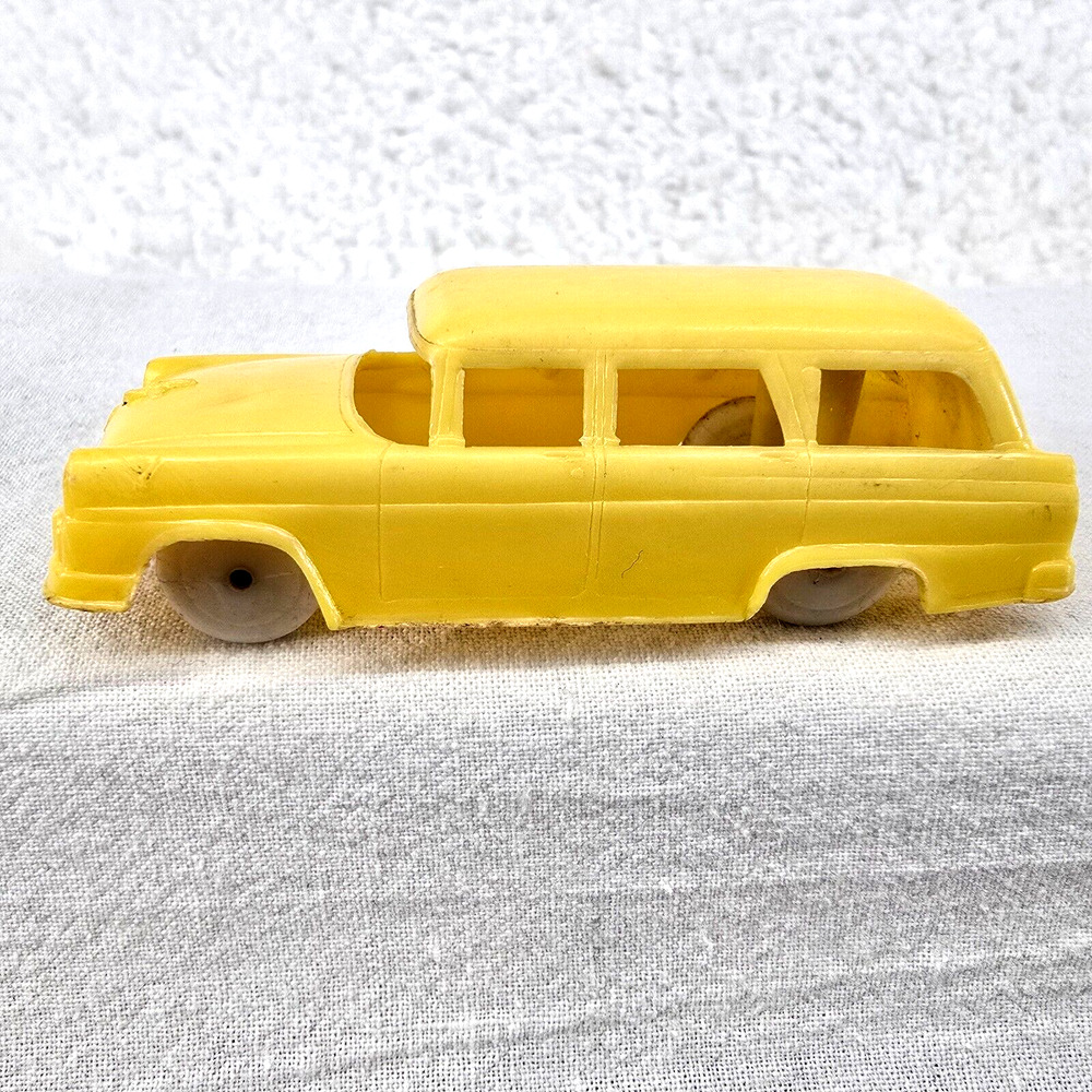F&F Mold 1955 Ford Country Sedan 4 Door Station Wagon Post Cereal Box Premium
